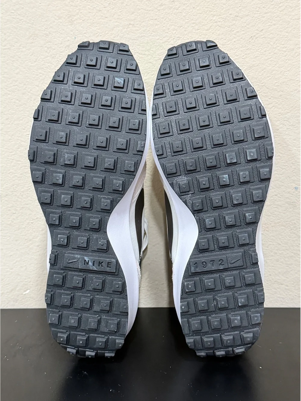 Size 8 - Nike Waffle Debut “Whit Black”
